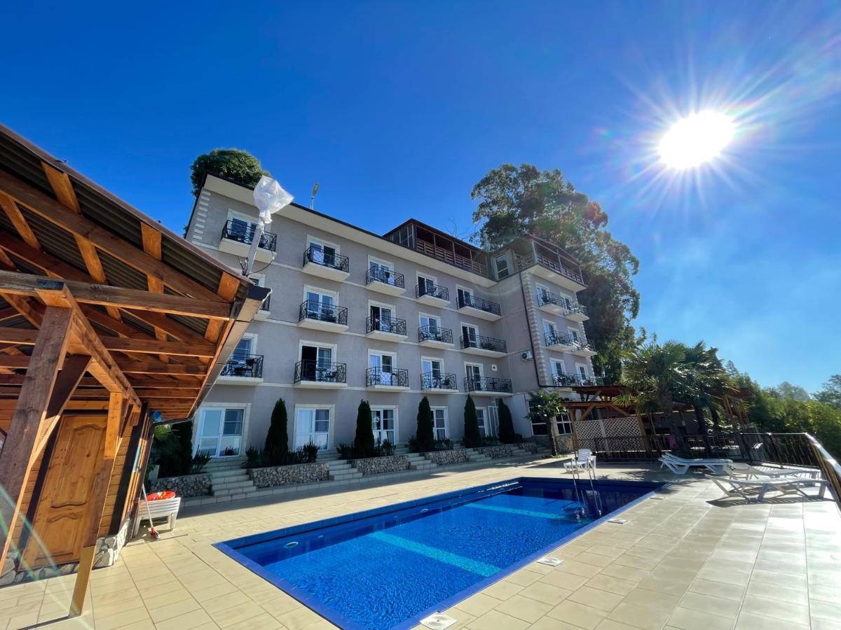 Astan Hotel Gagra Exterior photo